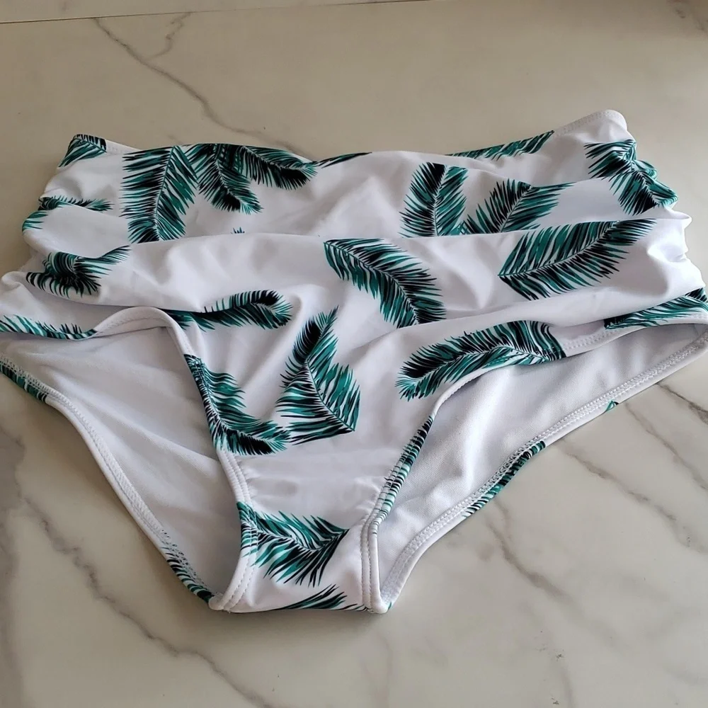 SouqFone Ruffled Flounce Top High Waisted Bikini Set in Blue Green Leaf Size L